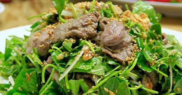 Rau “nhà nghèo” mọc dại hóa “thần dược”, dân tình săn lùng khắp chợ với giá không tưởng